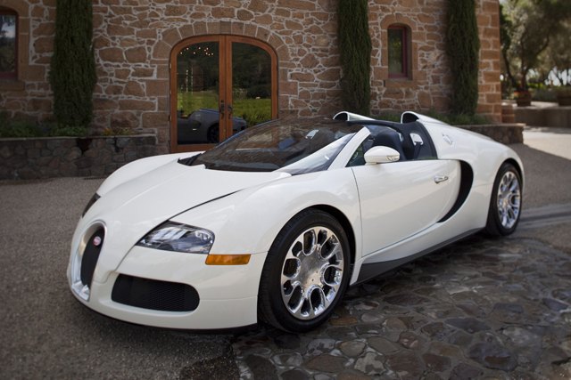 Ataskaita: „McLaren“ vadovas ‚Bugatti Veyron‘ vadina “visišku šlamštu“ post thumbnail image