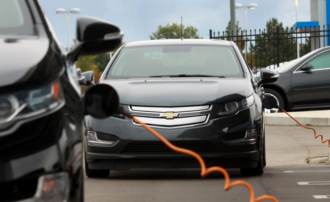 „Chevy Volt“ savininkai nuvažiavo 100 milijonų mylių vien tik elektra varomų automobilių post thumbnail image