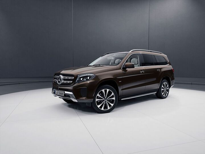 „Mercedes-Benz“ suteikia GLS visureigiui dar daugiau prabangos post thumbnail image