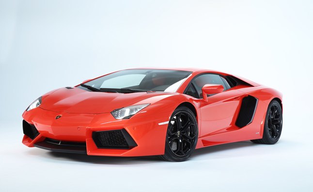 „Lamborghini Aventador“ atšaukiamas dėl priekinių žibintų problemos post thumbnail image